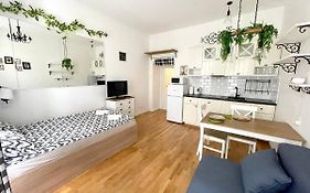 Centrum Bohemia Apartment